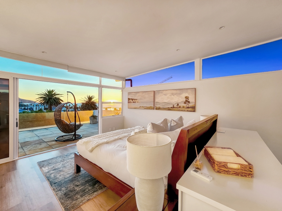 4 Bedroom Property for Sale in Camps Bay Western Cape